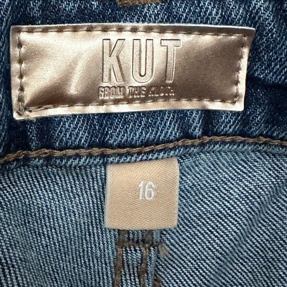 Kut from the Kloth high rise shorts - Picture 5 of 6